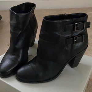 Jessica Simpson Black Shoe Bootie size 9.5